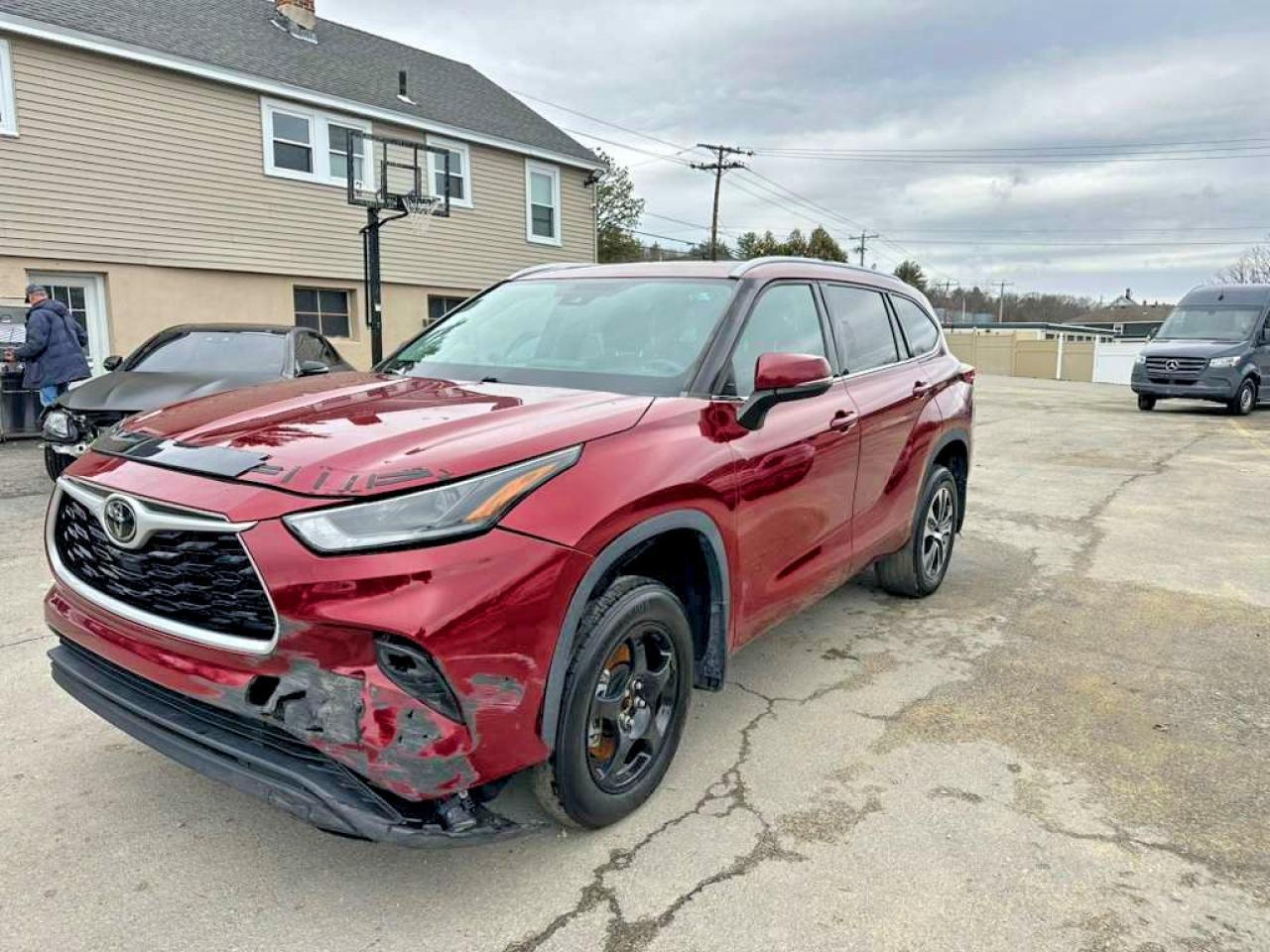 2021 Toyota Highlander Xle - zdjęcie główne