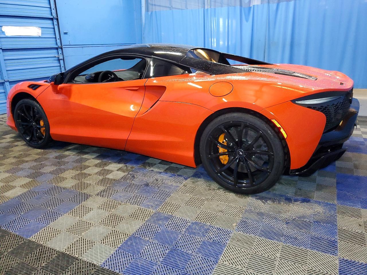 2023 Mclaren Automotive Artura - zdjęcie 2