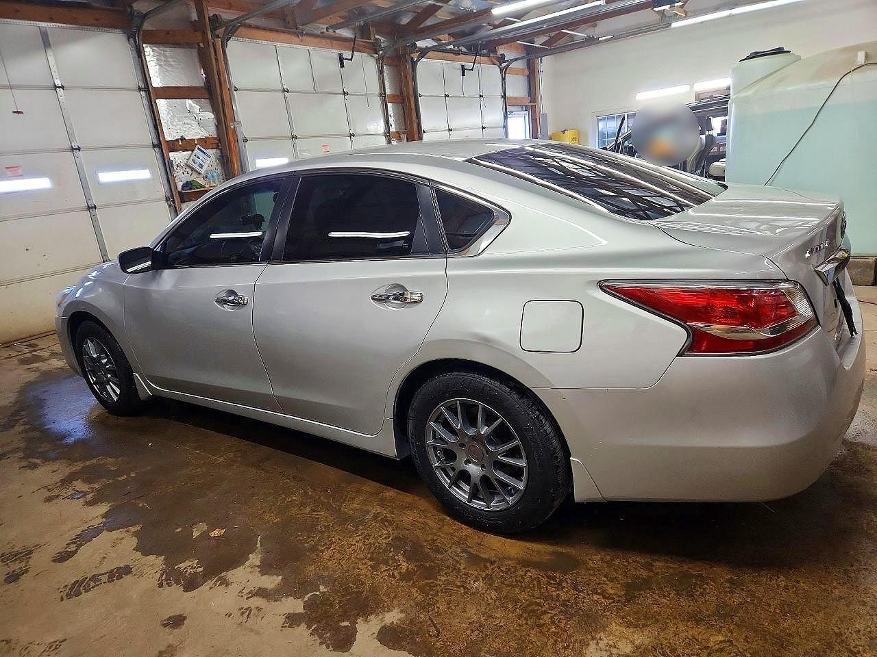 2015 Nissan Altima 2.5 S - zdjęcie 2