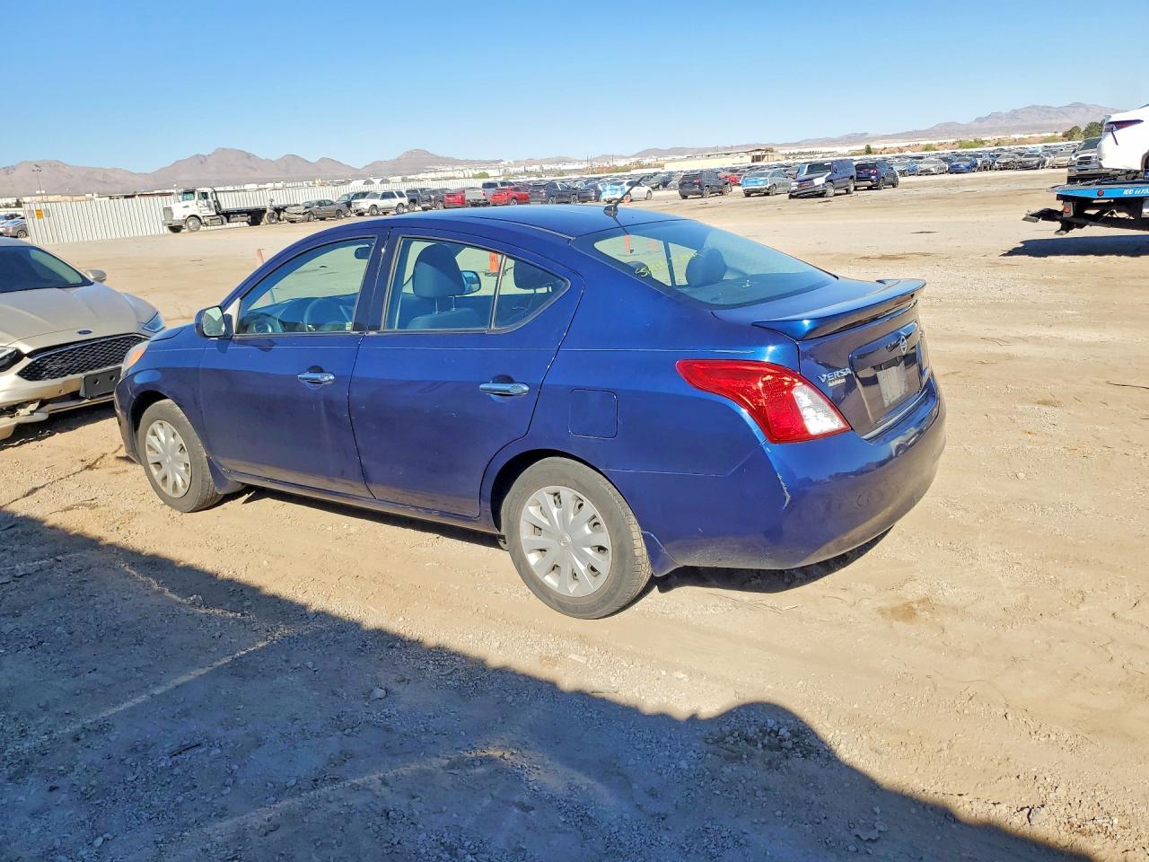 2014 Nissan Versa 1.6 Sv - zdjęcie 2