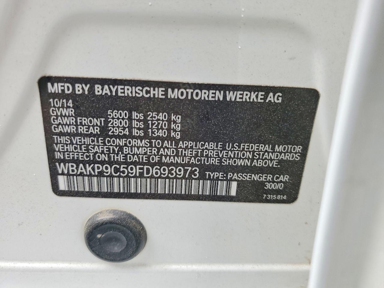 2015 BMW Seria 5 550i - zdjęcie 13
