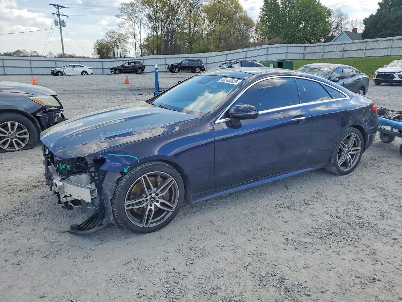 2018 Mercedes-Benz E 400 - zdjęcie główne