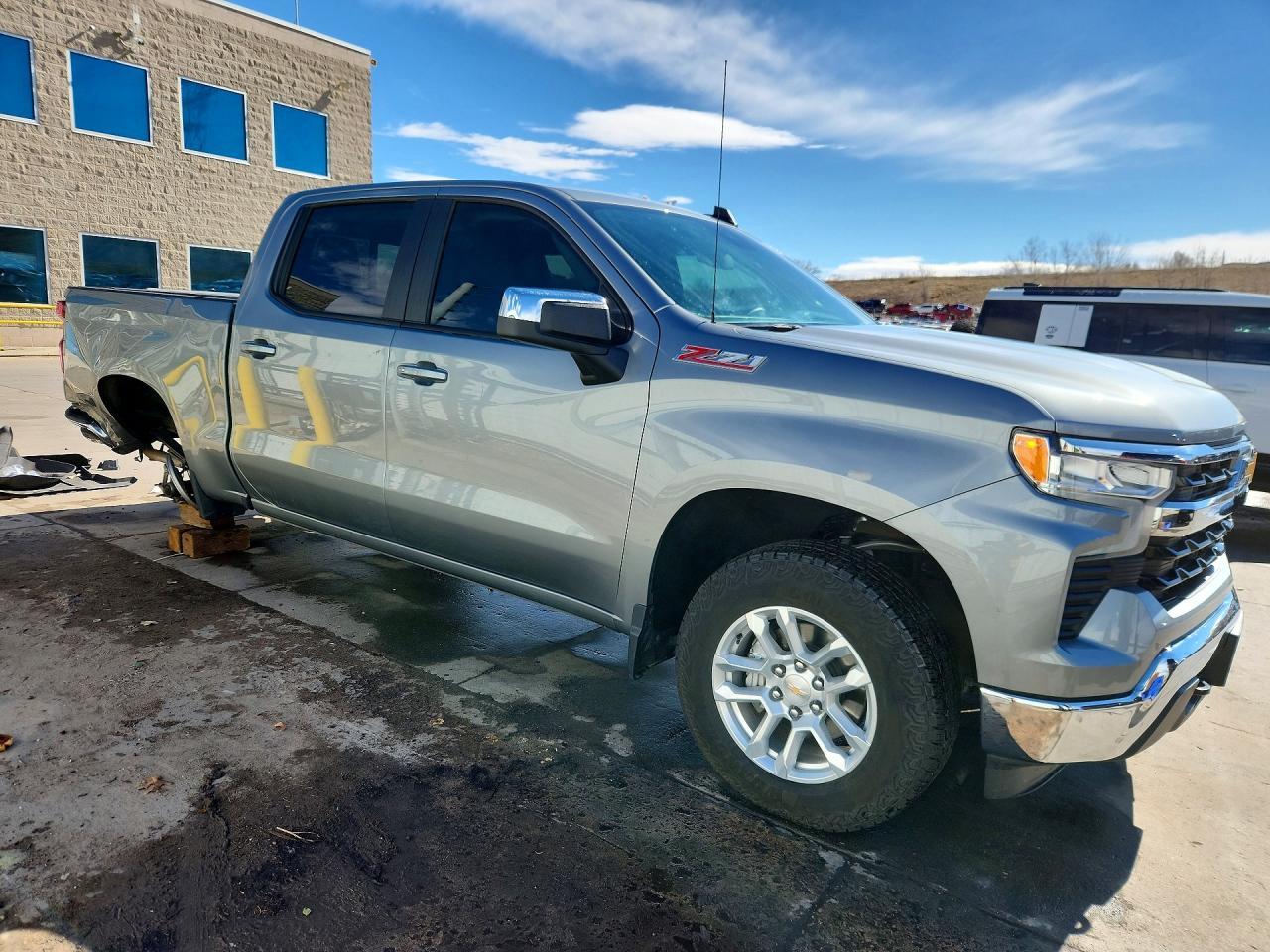 2025 Chevrolet Silverado K1500 Lt - zdjęcie 4