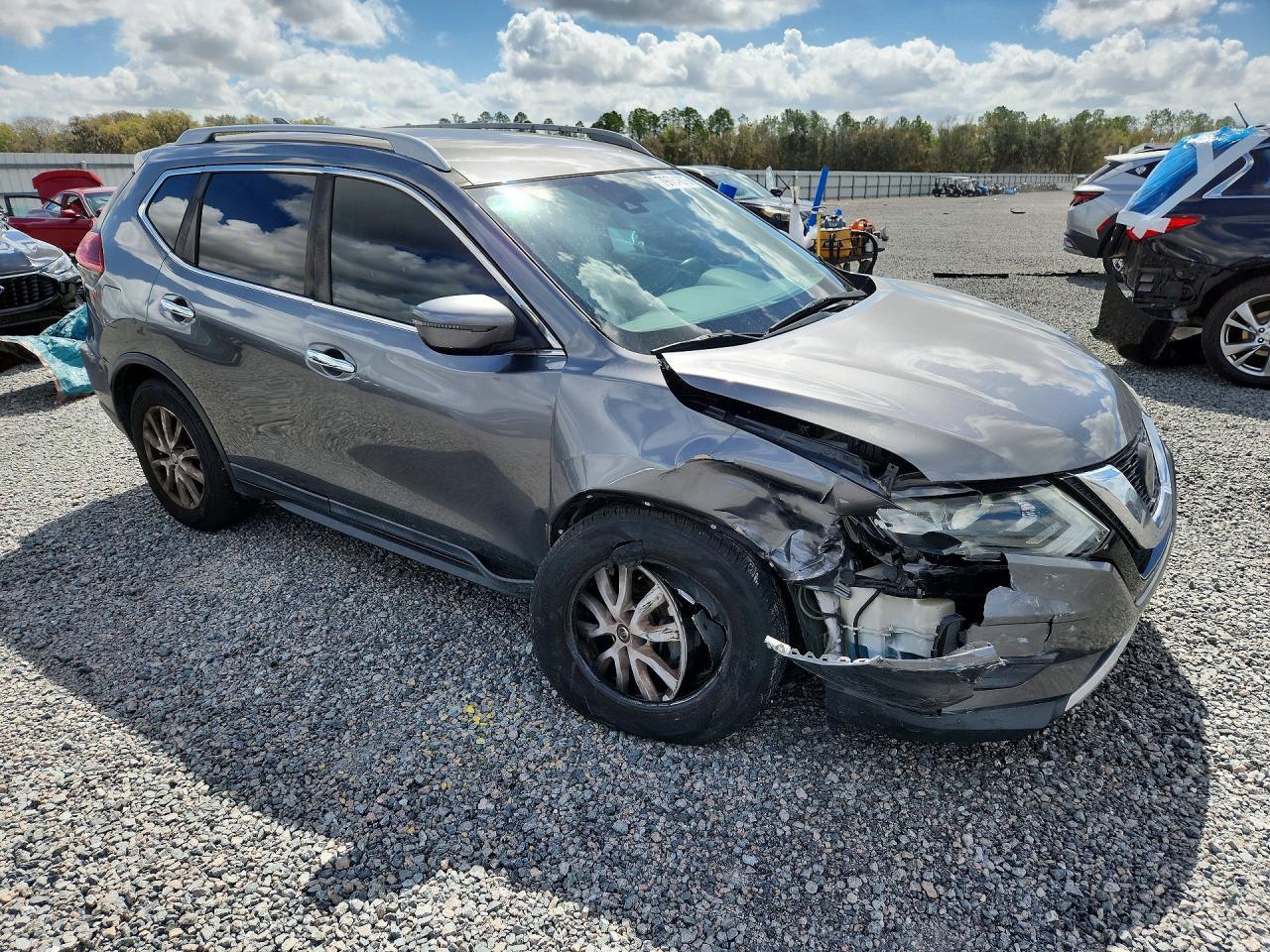 2019 Nissan Rogue S - zdjęcie 4