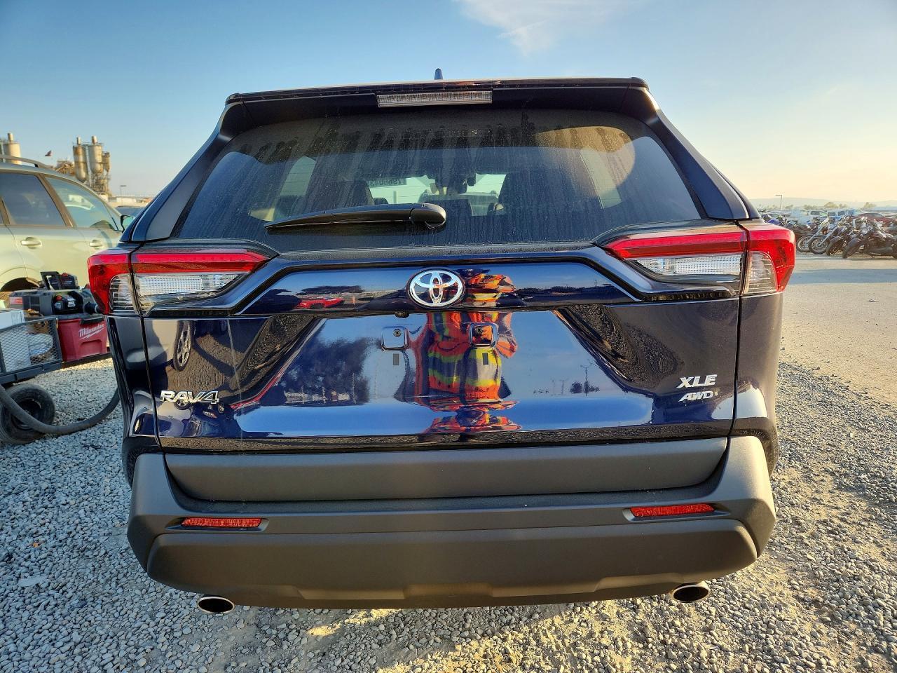 2025 Toyota Rav4 Xle - zdjęcie 6