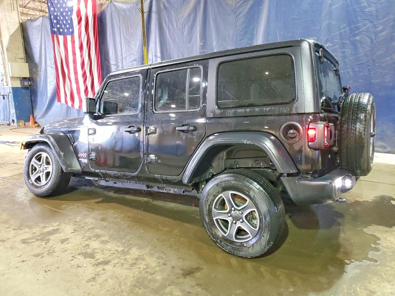 2020 Jeep Wrangler Unlimited Sport - zdjęcie 2