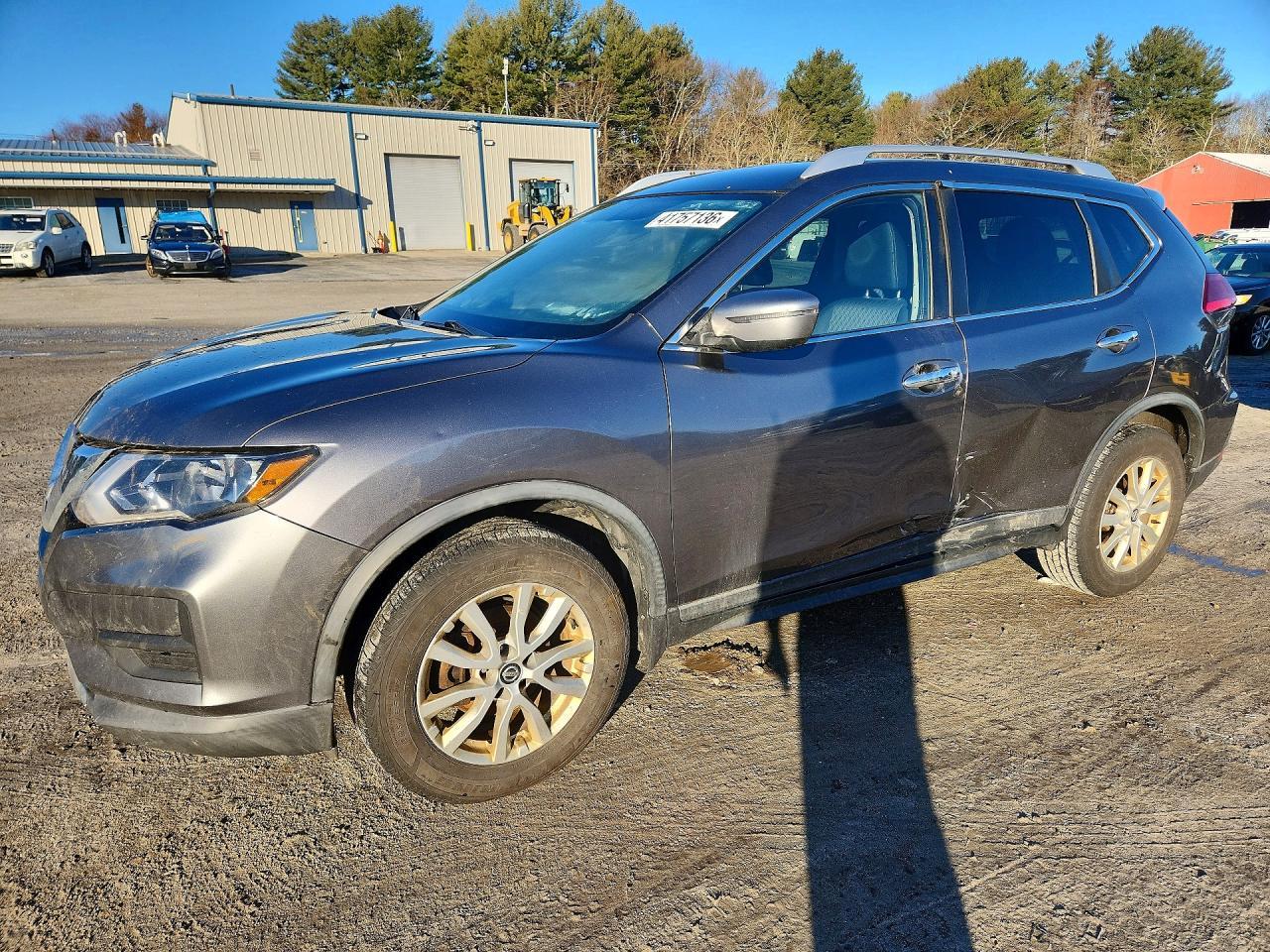 2017 Nissan Rogue Sv - zdjęcie główne