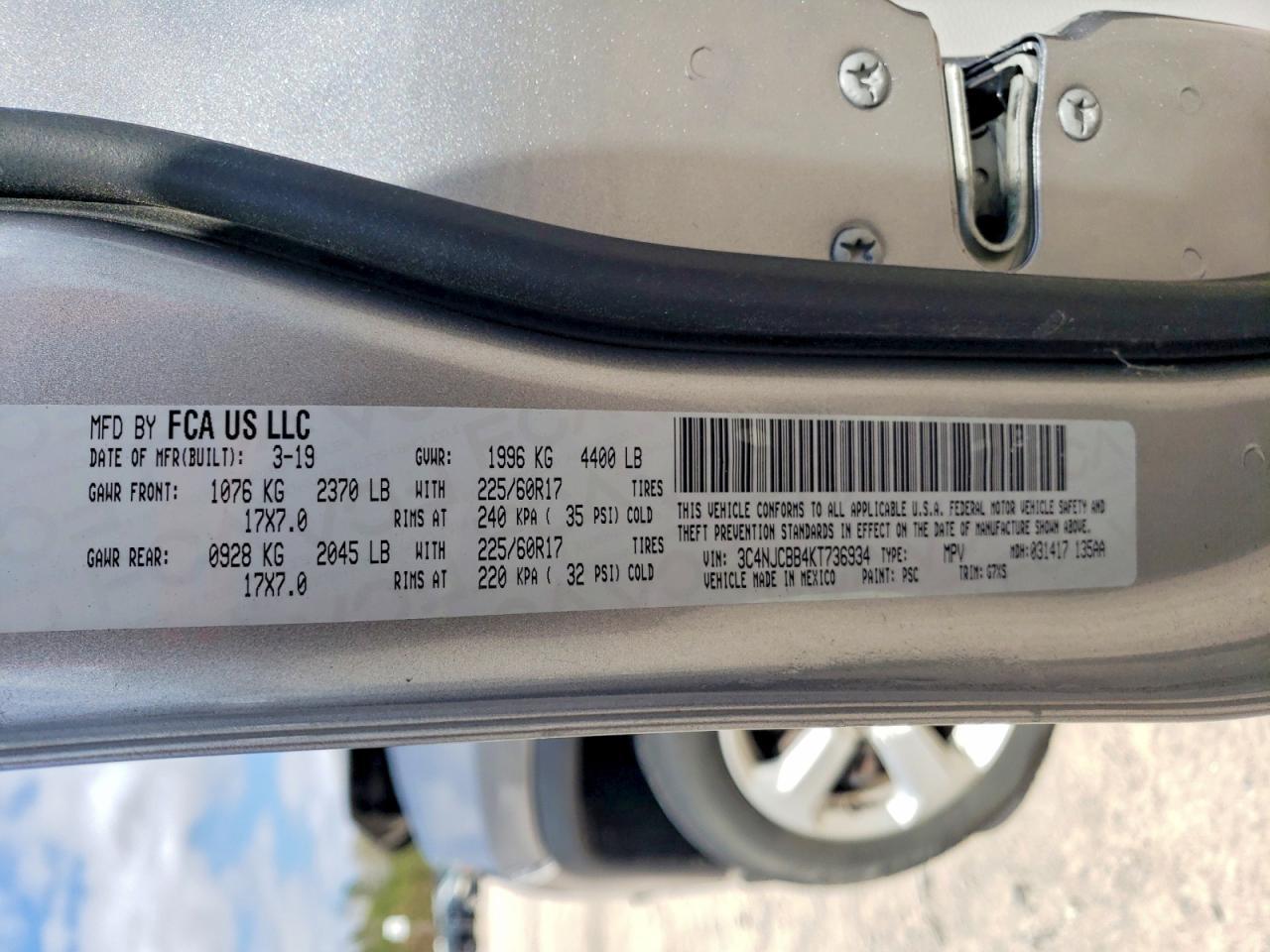 2019 Jeep Compass Latitude - zdjęcie 13