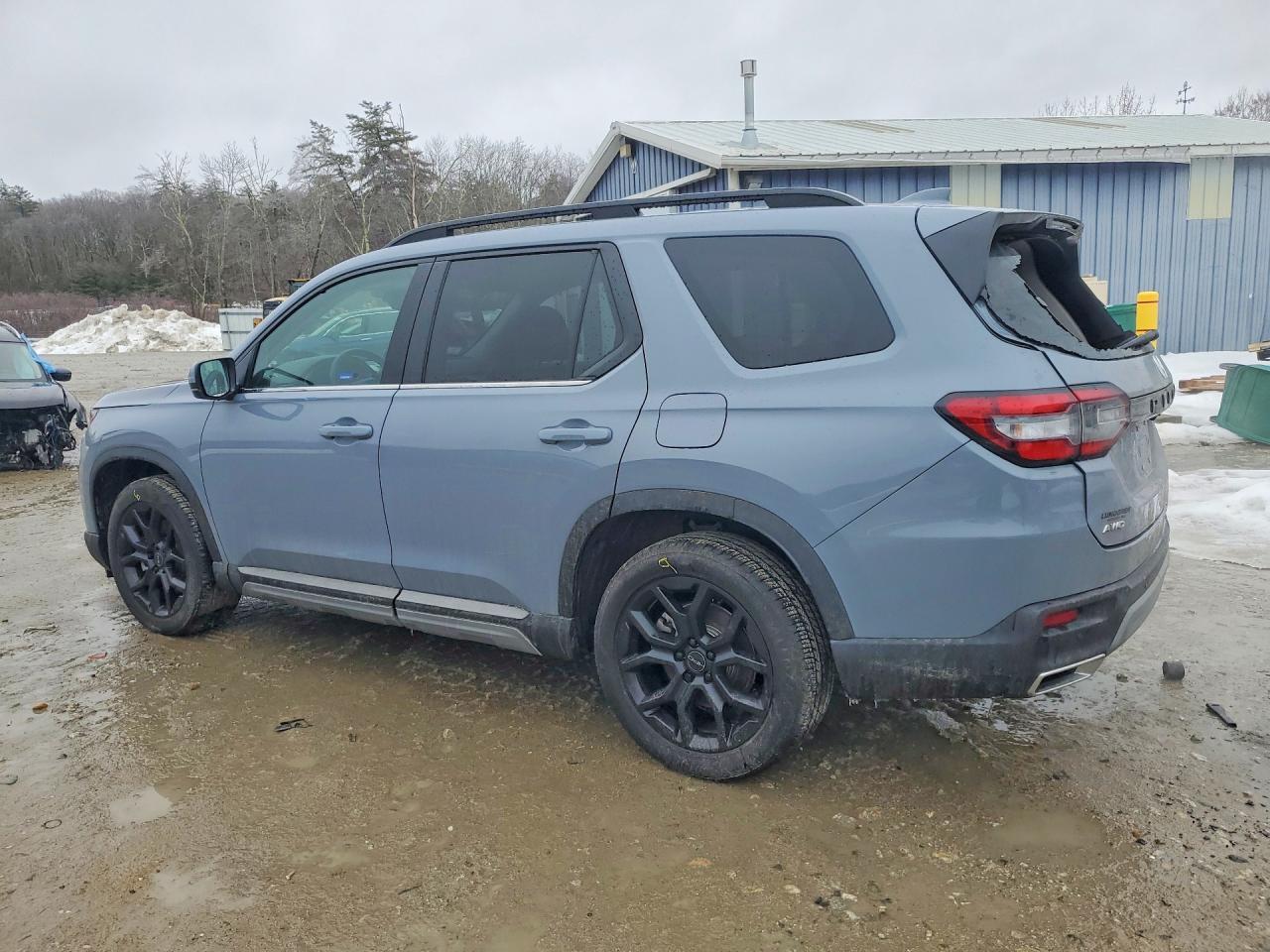 2025 Honda Pilot Touring - zdjęcie 2