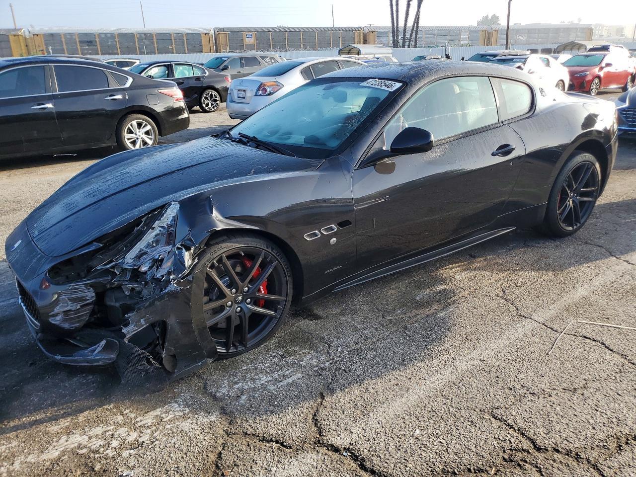 2015 Maserati Granturismo S - zdjęcie główne