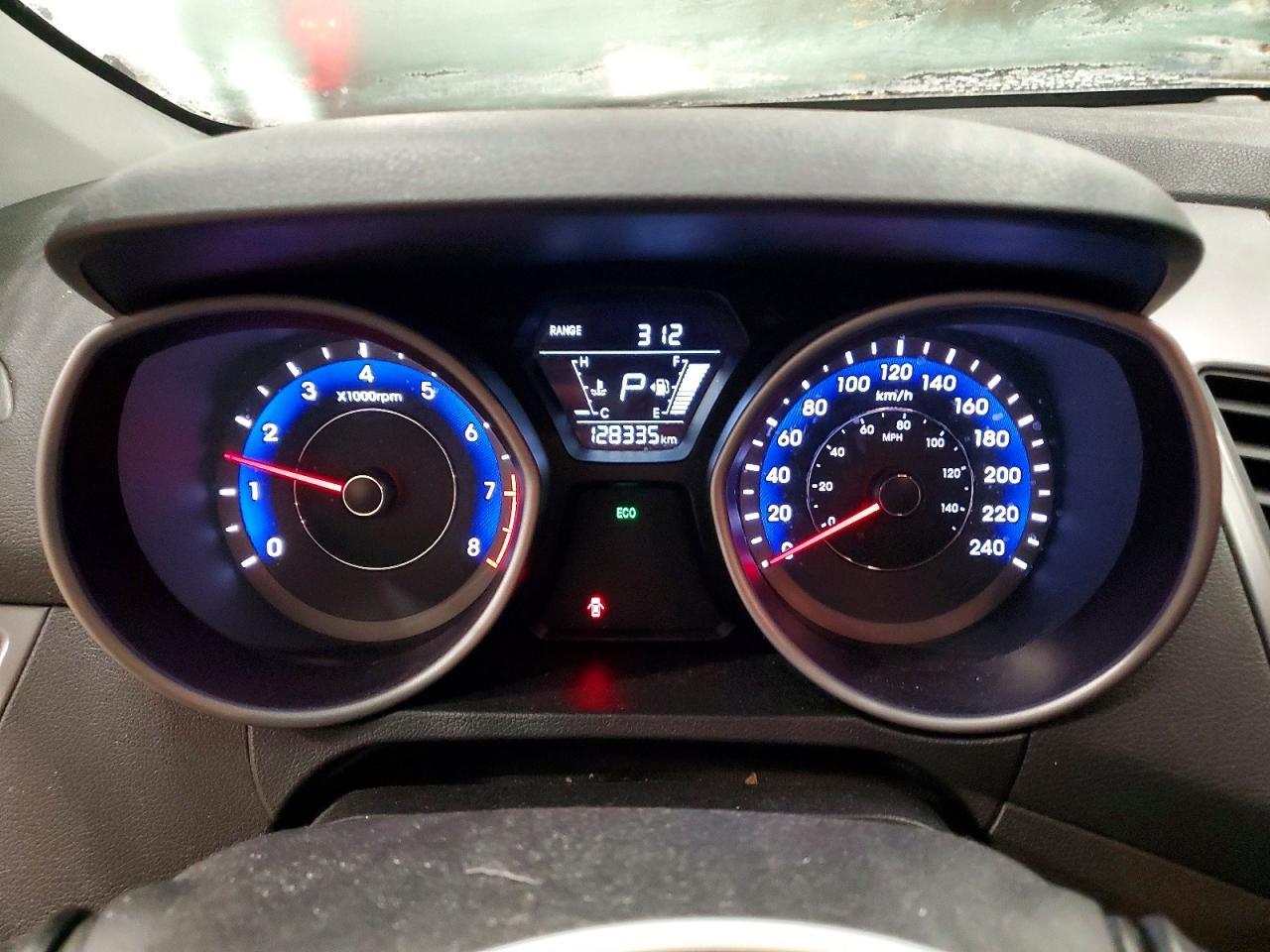 2016 Hyundai Elantra Sport - zdjęcie 9