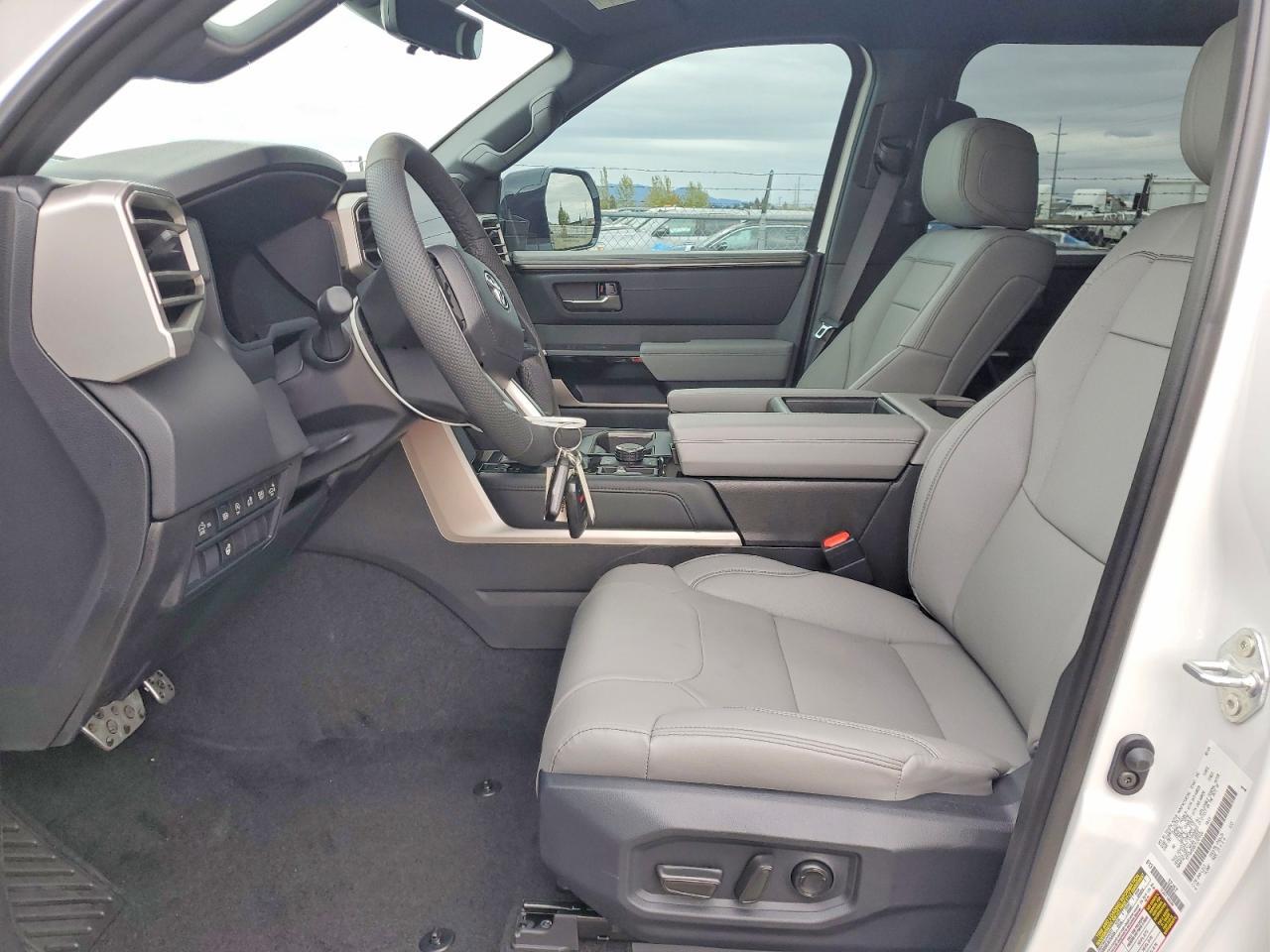 2026 Toyota Tundra Limited - zdjęcie 7