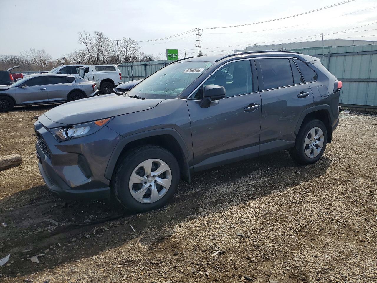 2021 Toyota Rav4 Le - zdjęcie główne