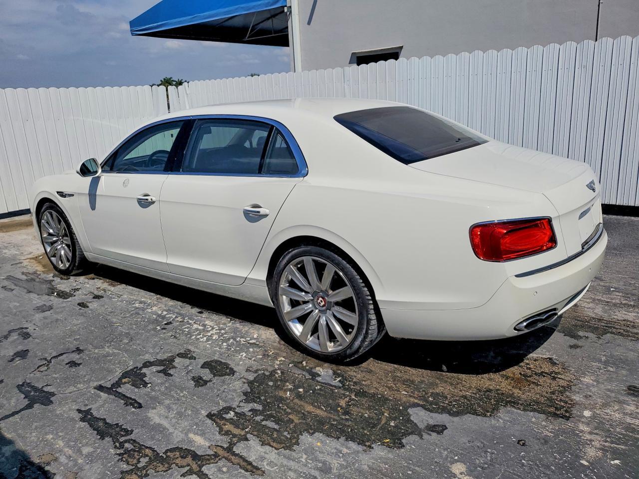 2018 Bentley Flying Spur - zdjęcie 2