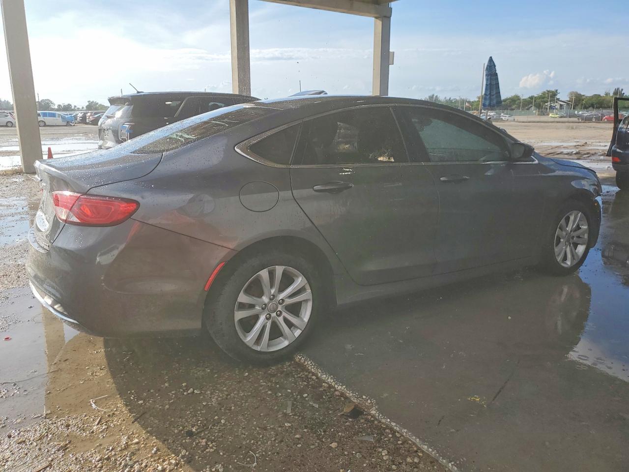 2015 Chrysler 200 Limited - zdjęcie 3