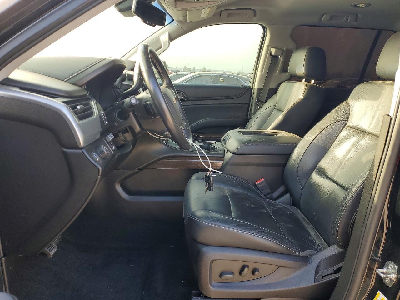 2018 Chevrolet Suburban C1500 Lt - zdjęcie 7