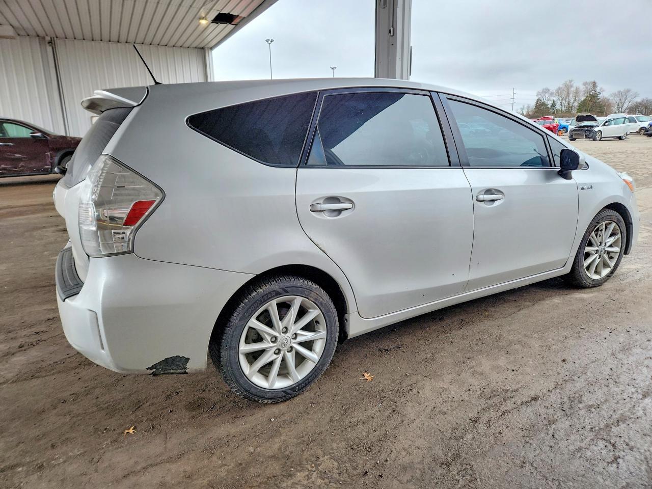 2014 Toyota Prius V Five - zdjęcie 3