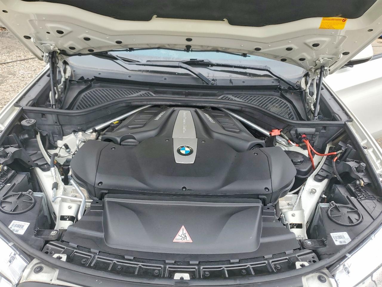 2015 BMW X6 xDrive50I - zdjęcie 11