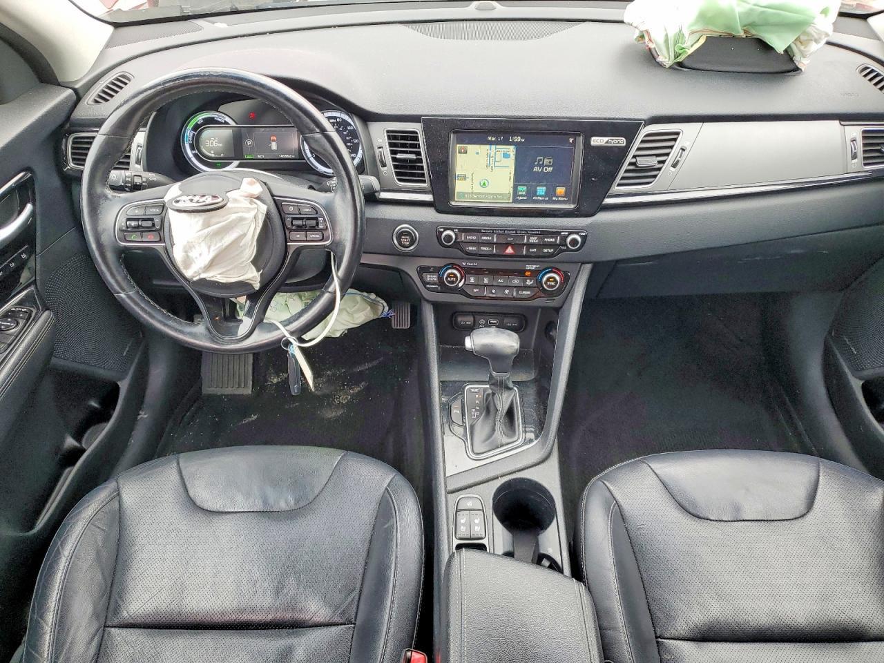 2017 Kia Niro Touring - zdjęcie 8