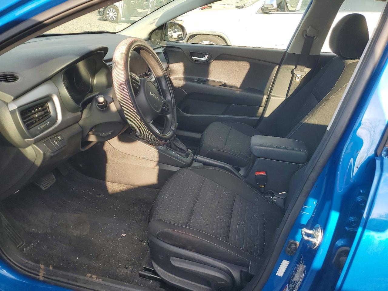 2023 Kia Rio 5-Door S - zdjęcie 7