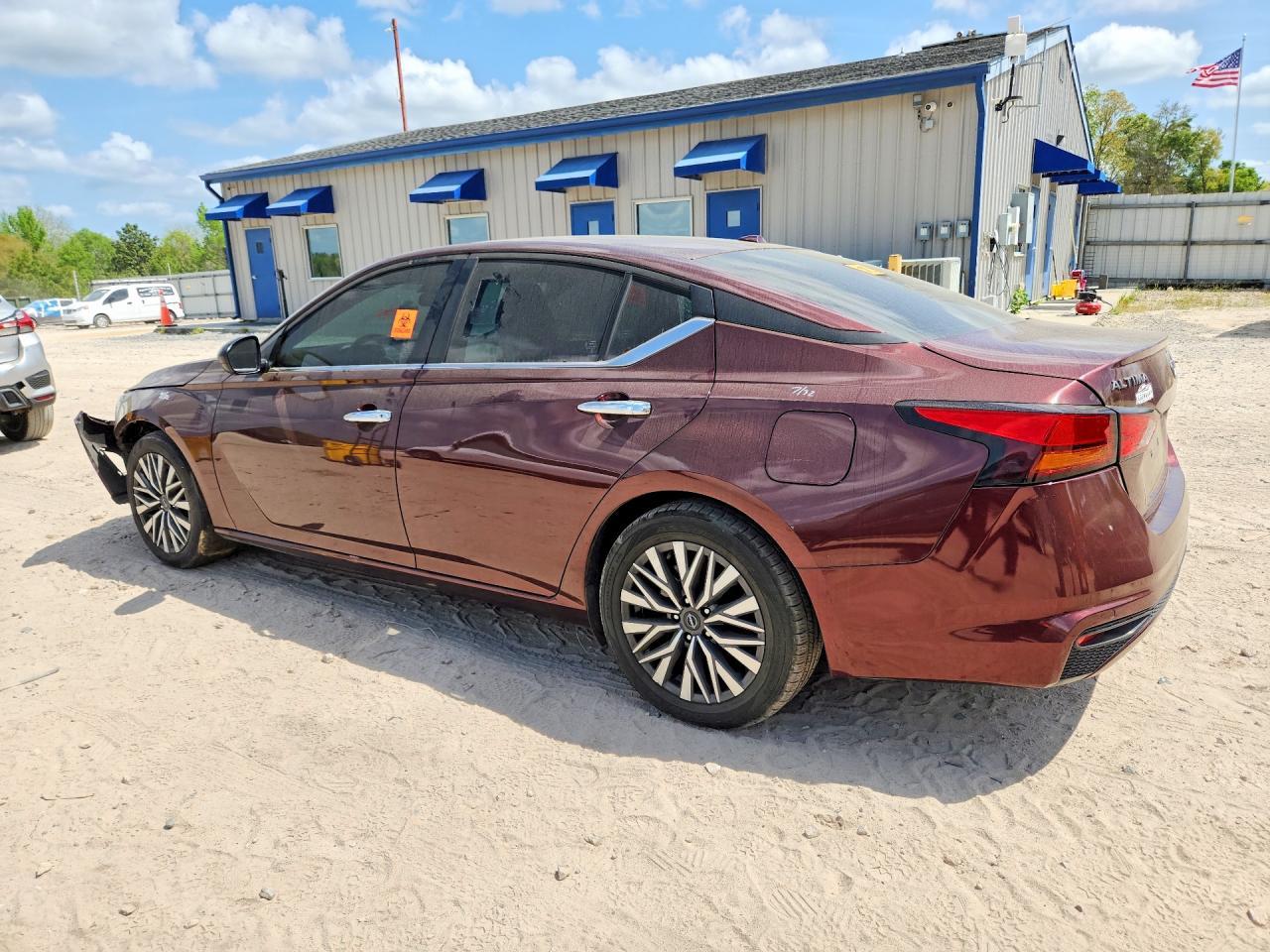 2024 Nissan Altima 2.5 Sv - zdjęcie 2