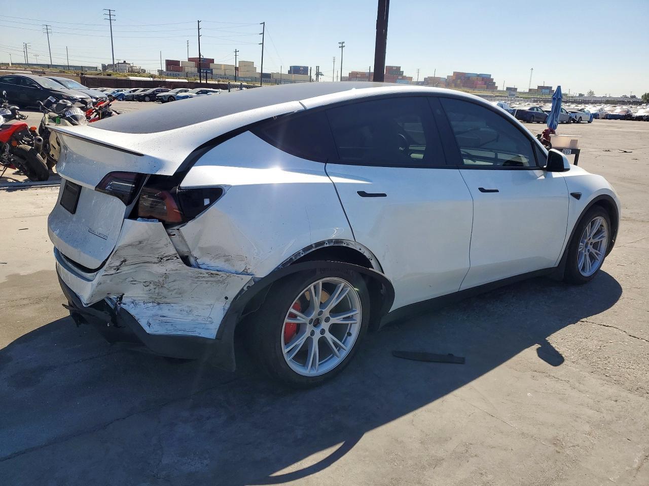 2022 Tesla Model Y - zdjęcie 3