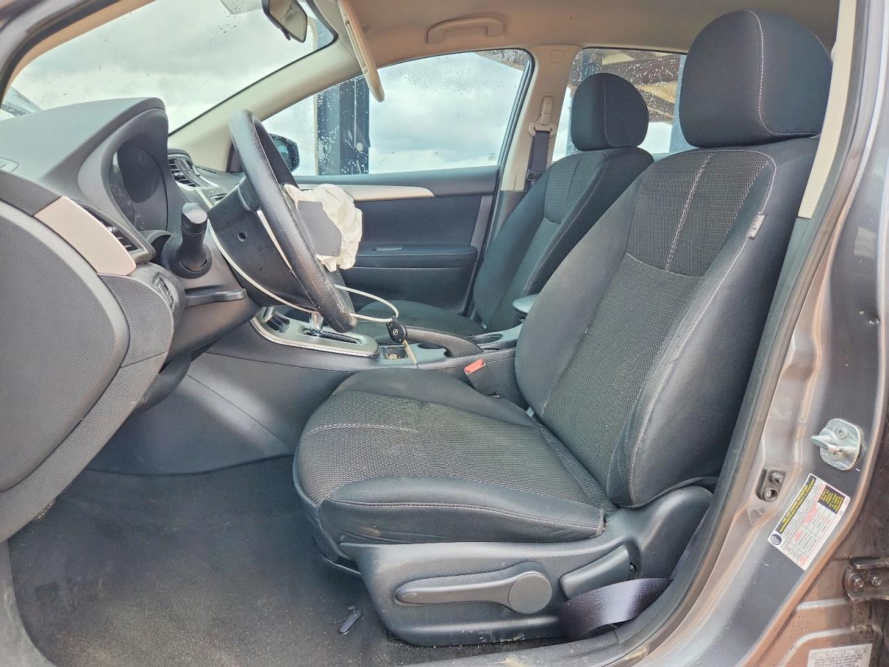 2015 Nissan Sentra S - zdjęcie 7