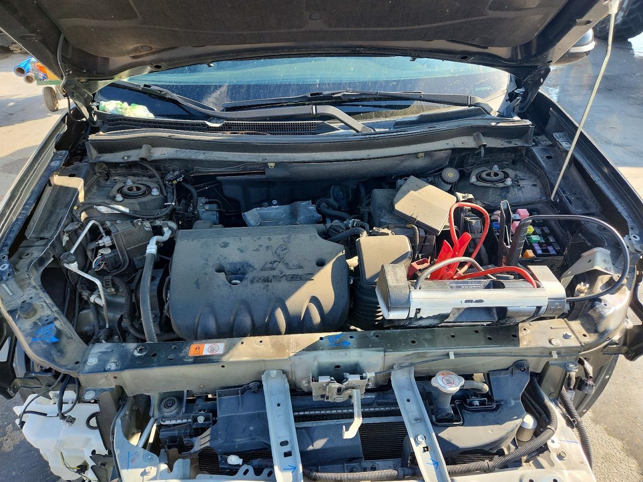 2020 Mitsubishi Outlander Se - zdjęcie 12