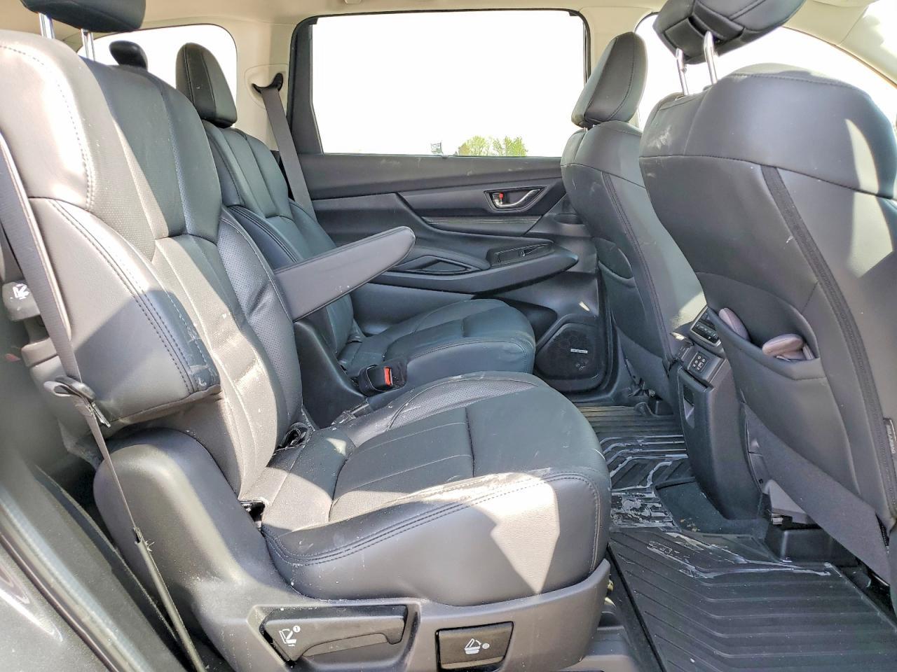 2025 Subaru Ascent Onyx Touring - zdjęcie 11