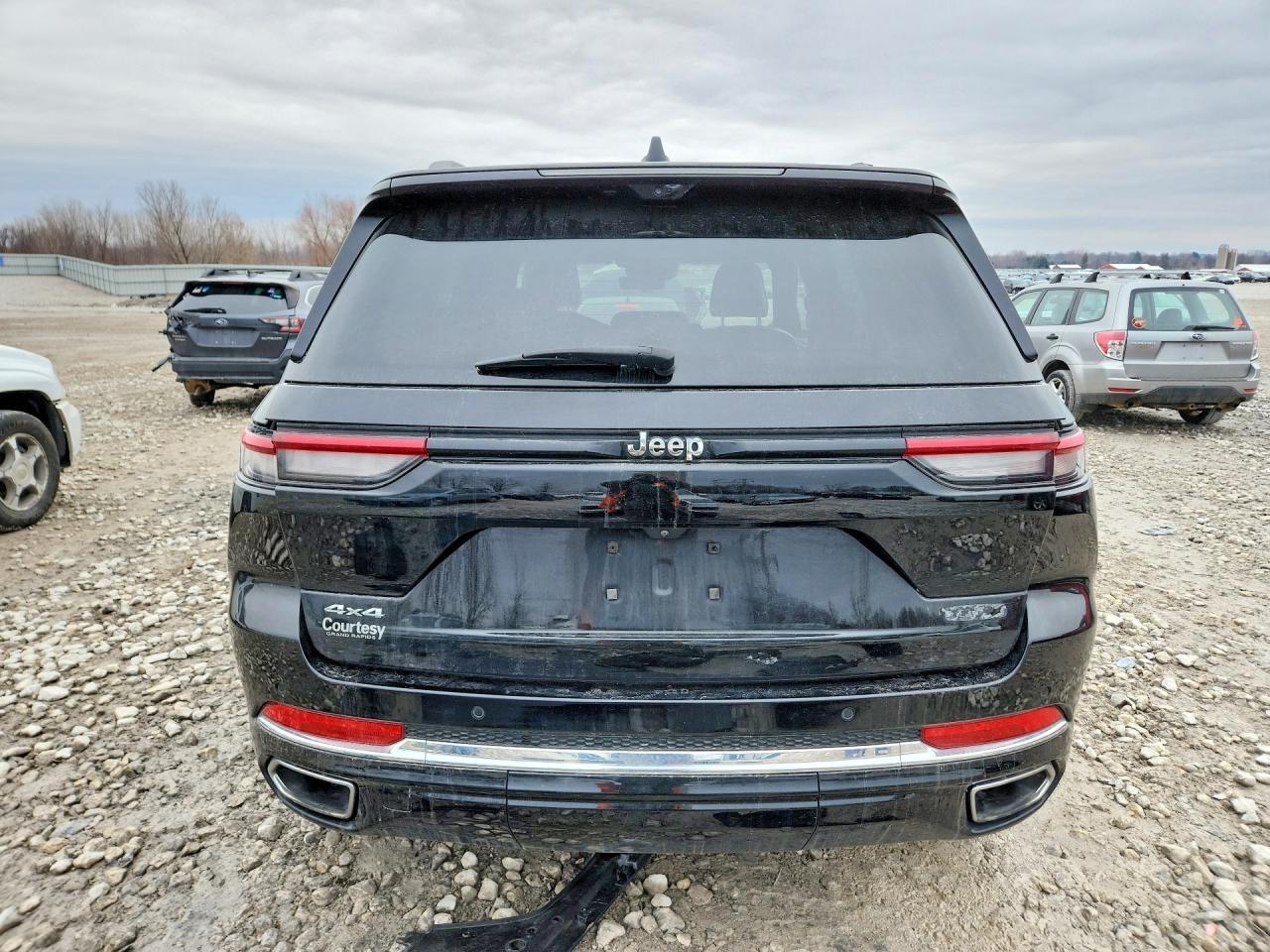 2022 Jeep Grand Cherokee Overland - zdjęcie 6