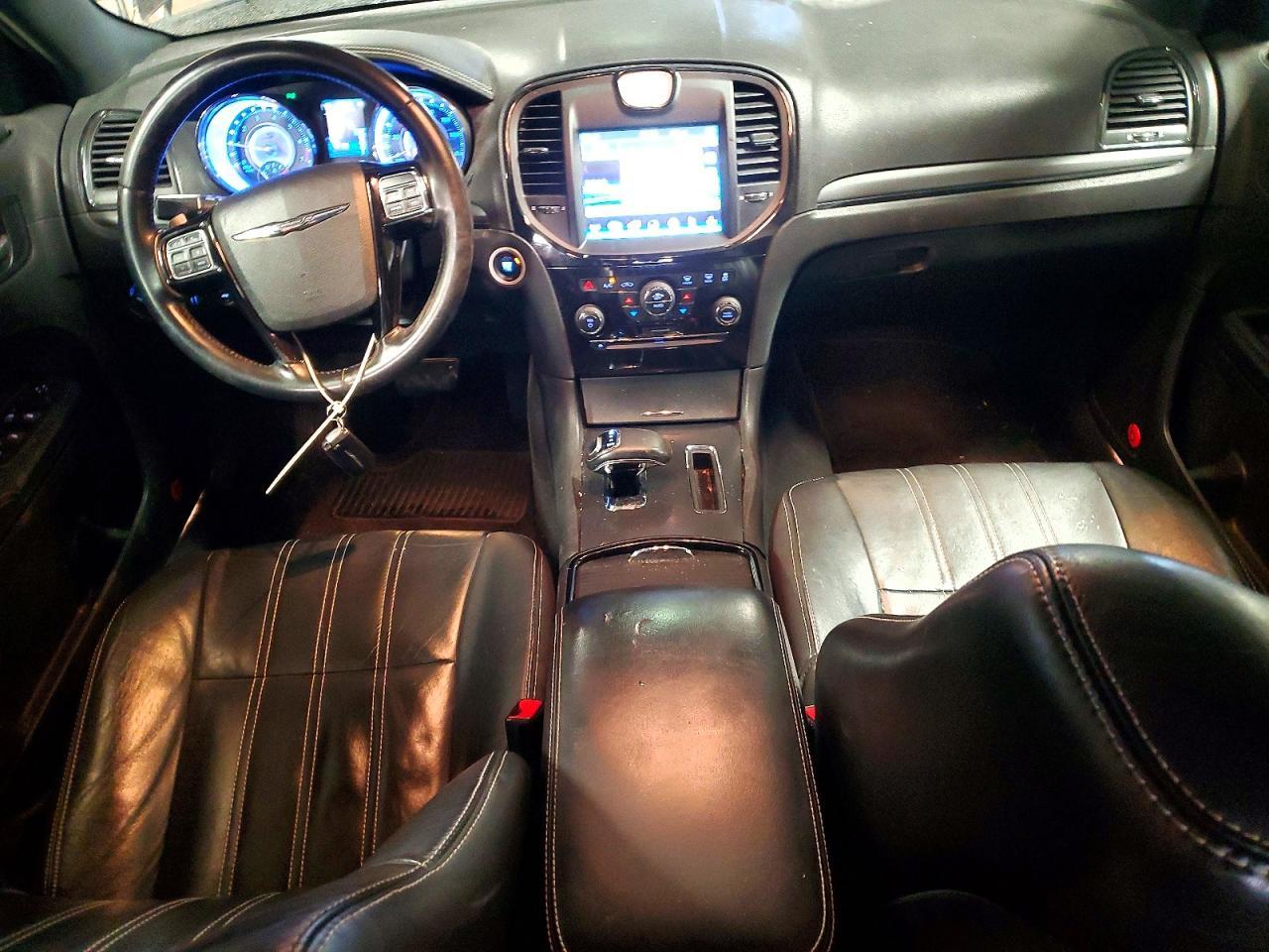 2014 Chrysler 300 S - zdjęcie 8