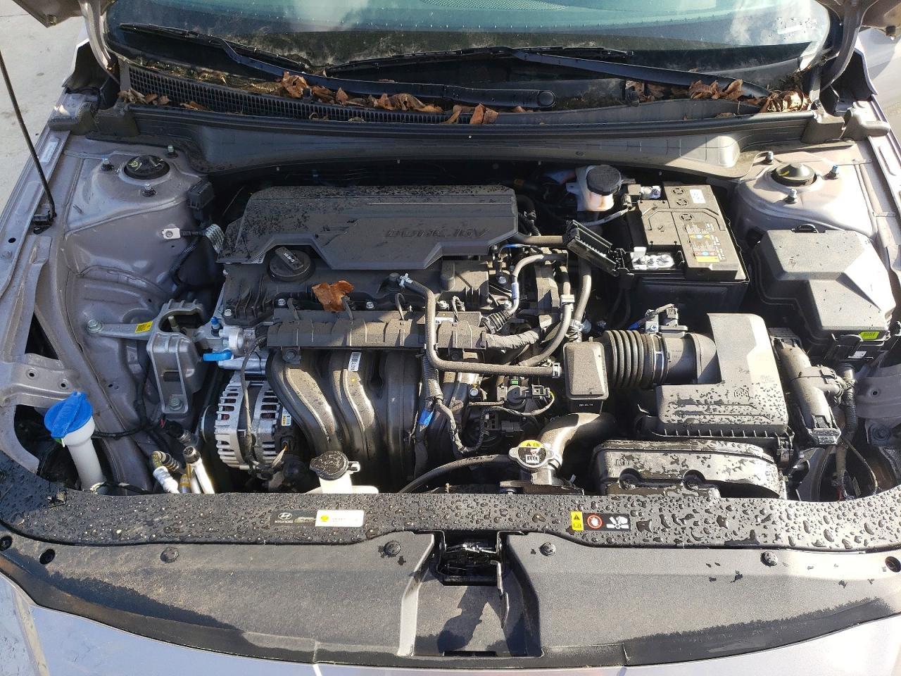 2025 Hyundai Elantra Sel Sport - zdjęcie 11