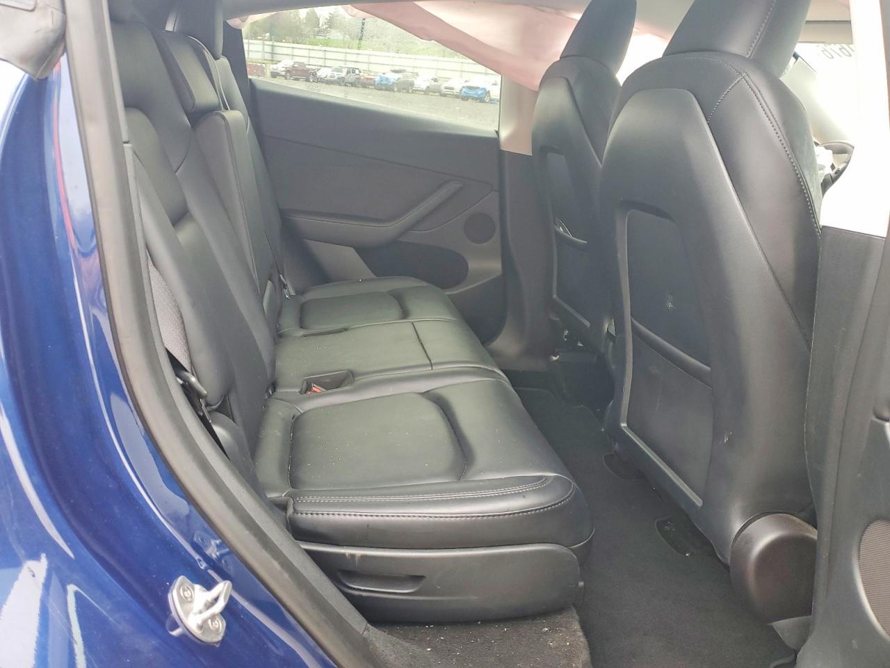 2023 Tesla Model Y - zdjęcie 10