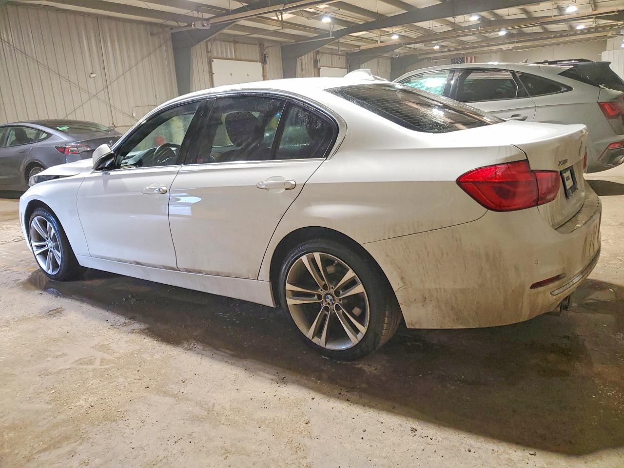 2017 BMW 330 Xi - zdjęcie 2