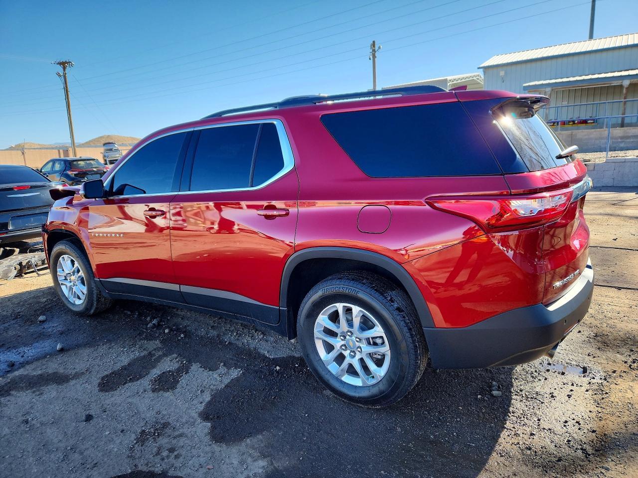 2020 Chevrolet Traverse Lt - zdjęcie 2