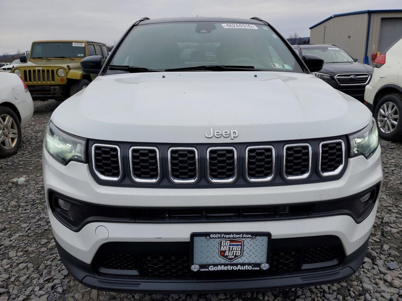 2024 Jeep Compass Latitude - zdjęcie 5