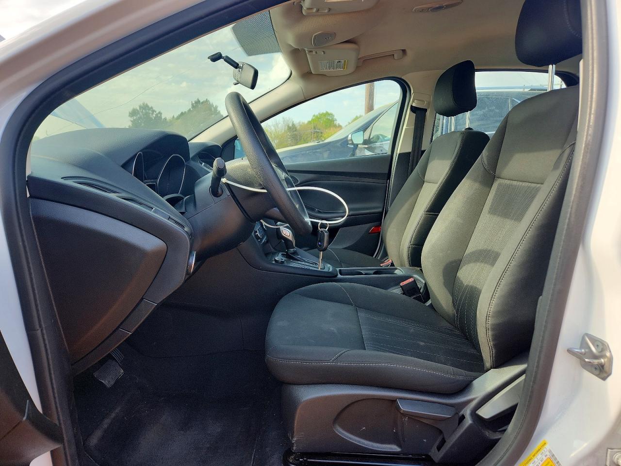 2016 Ford Focus S - zdjęcie 7