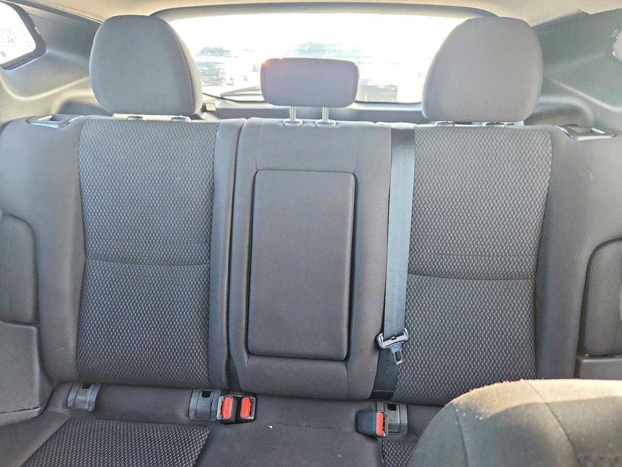 2021 Nissan Rogue Sport S - zdjęcie 10