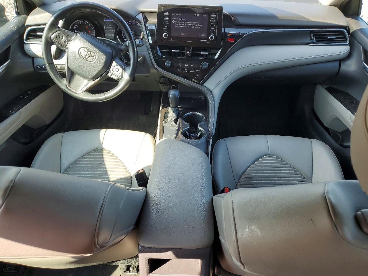 2021 Toyota Camry Se - zdjęcie 8