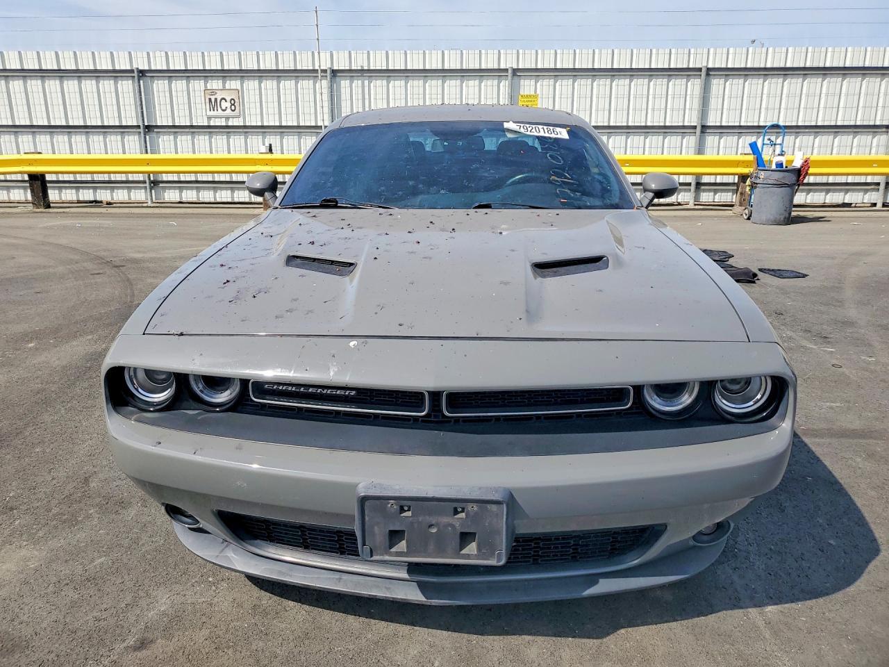 2017 Dodge Challenger Sxt - zdjęcie 5