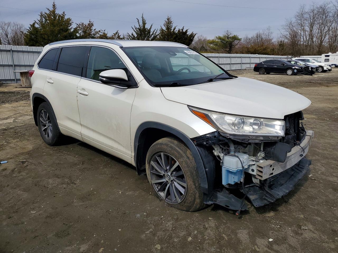 2018 Toyota Highlander Xle - zdjęcie 4