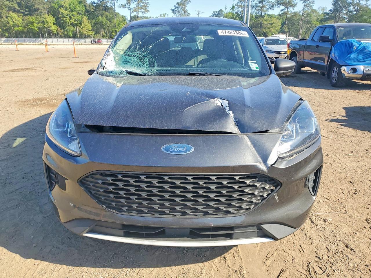 2020 Ford Escape S - zdjęcie 5