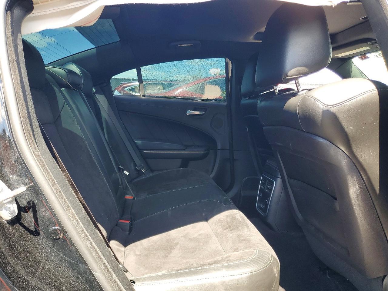 2019 Dodge Charger Scat Pack - zdjęcie 10