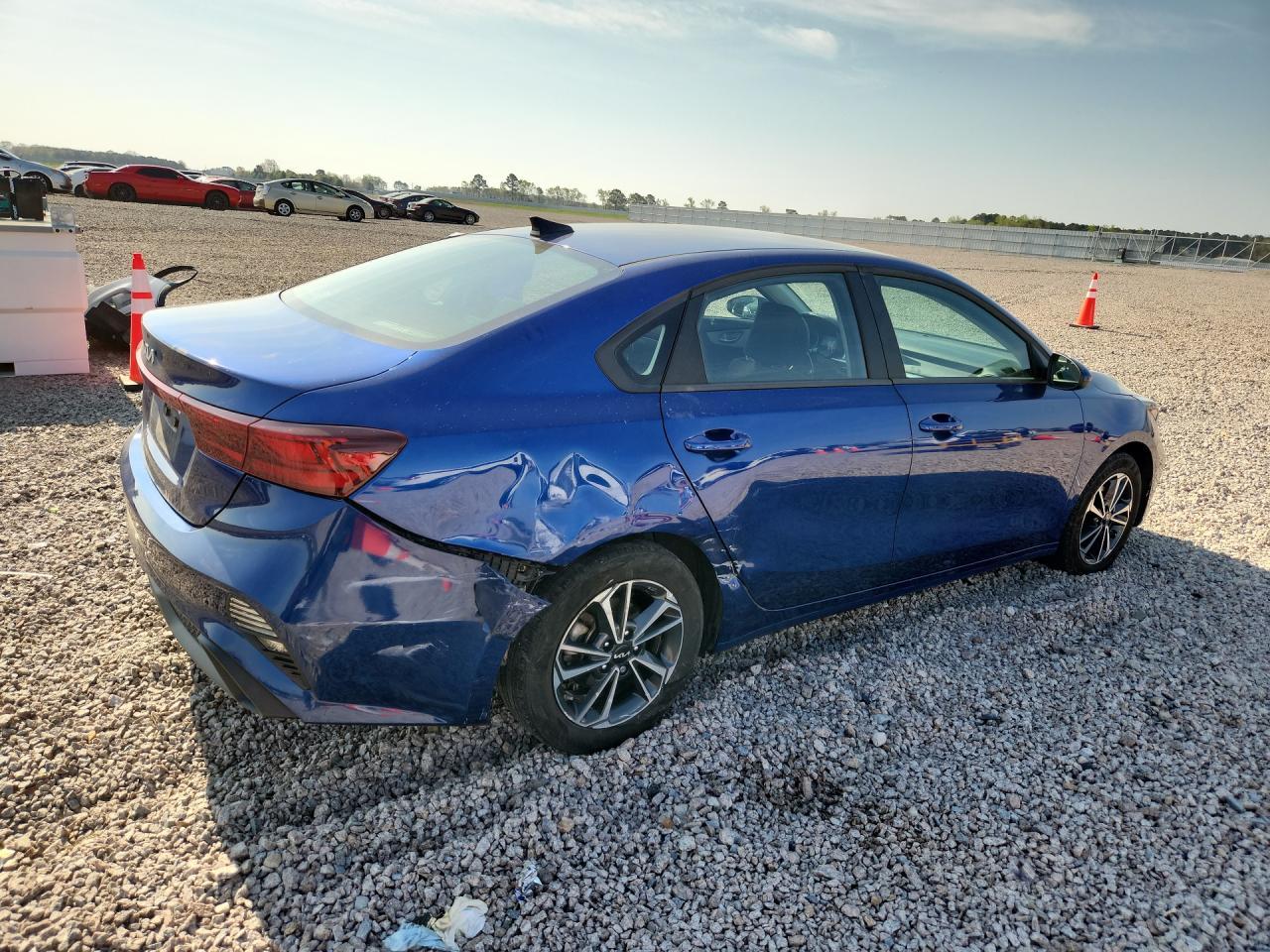 2024 Kia Forte Lxs - zdjęcie 3