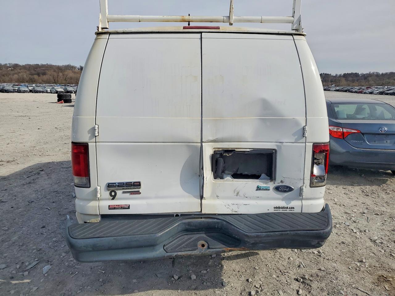 2013 Ford Econoline E250 Van - zdjęcie 6