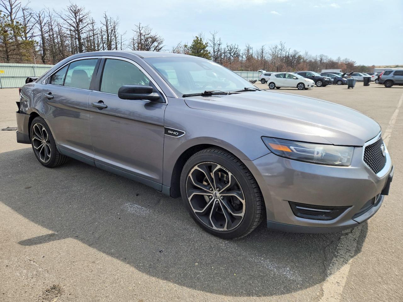 2014 Ford Taurus Sho - zdjęcie 4