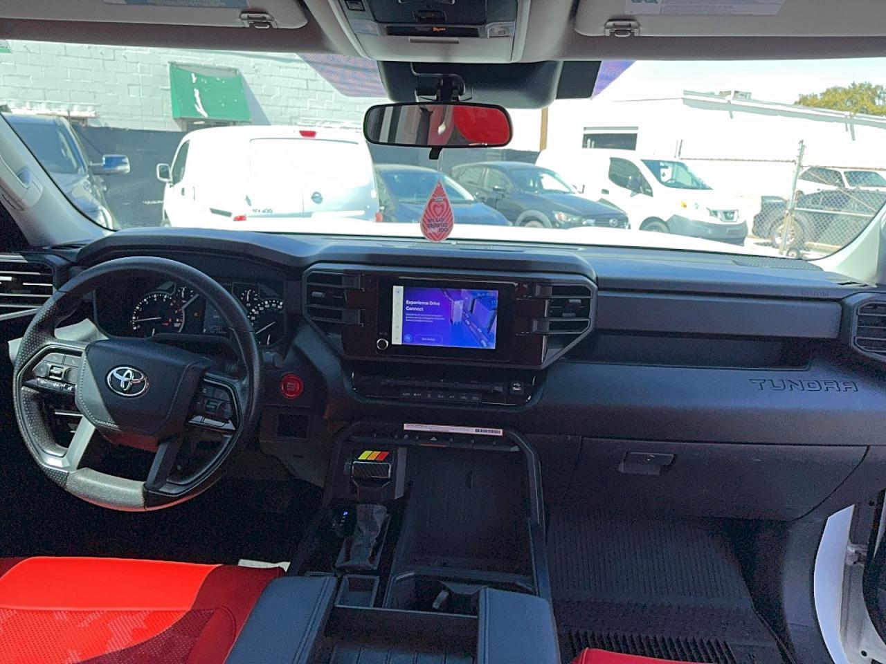 2024 Toyota Tundra Sr - zdjęcie 13