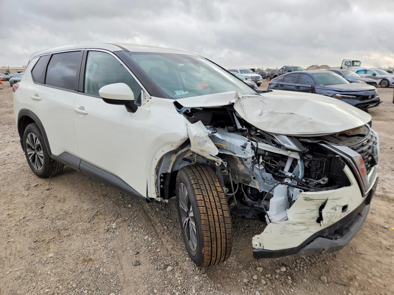 2023 Nissan Rogue Sv - zdjęcie 4
