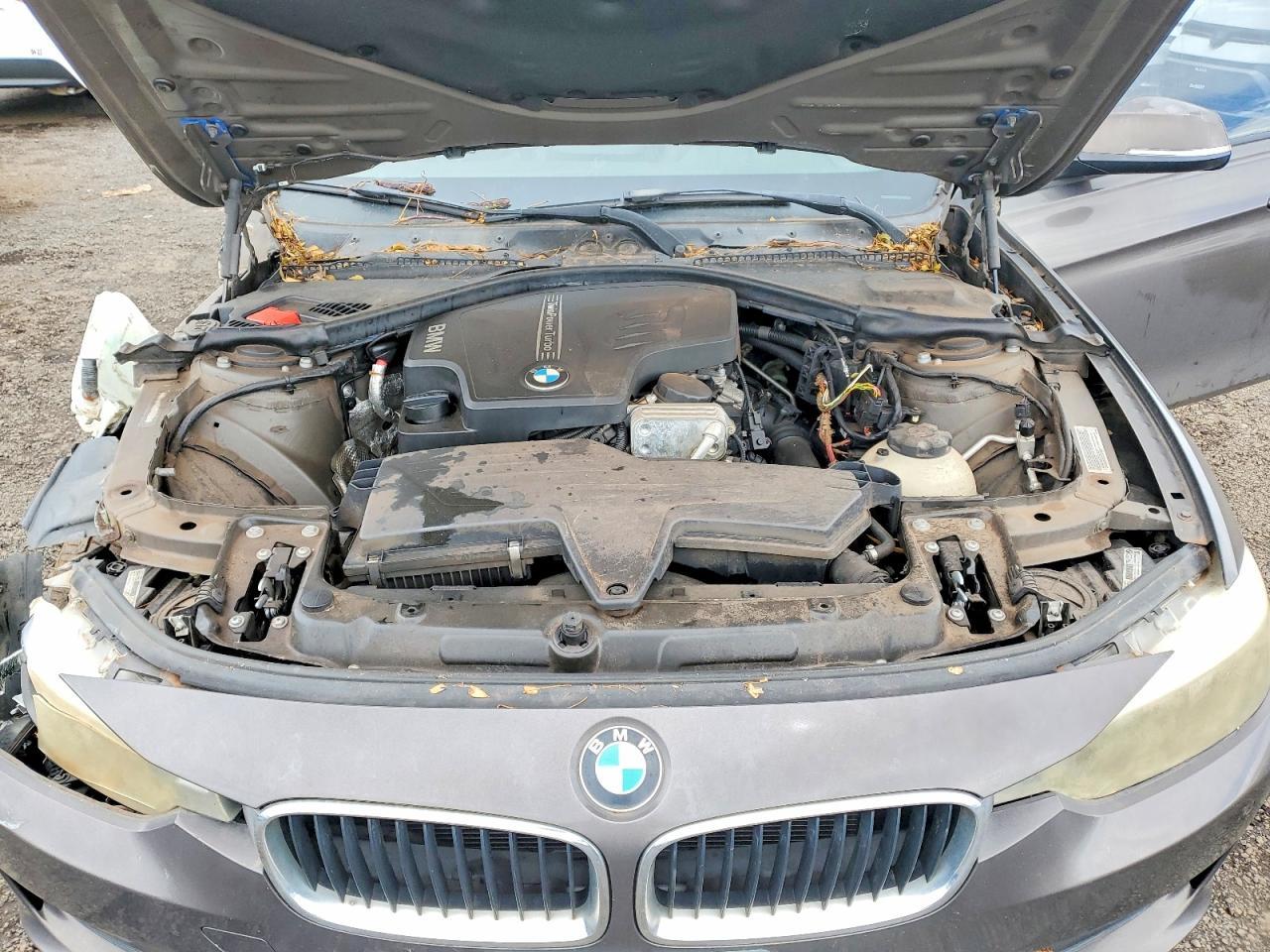 2013 BMW 320 I - zdjęcie 11