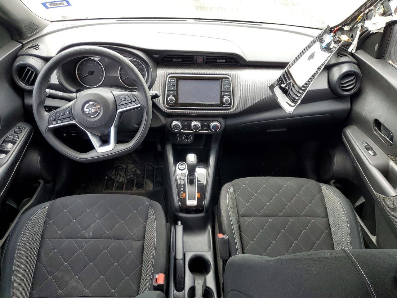 2020 Nissan Kicks S - zdjęcie 8